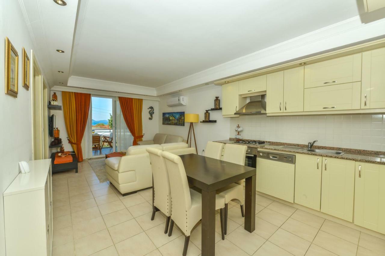 Saros Apartments Calis Beach Fethiye Exterior photo
